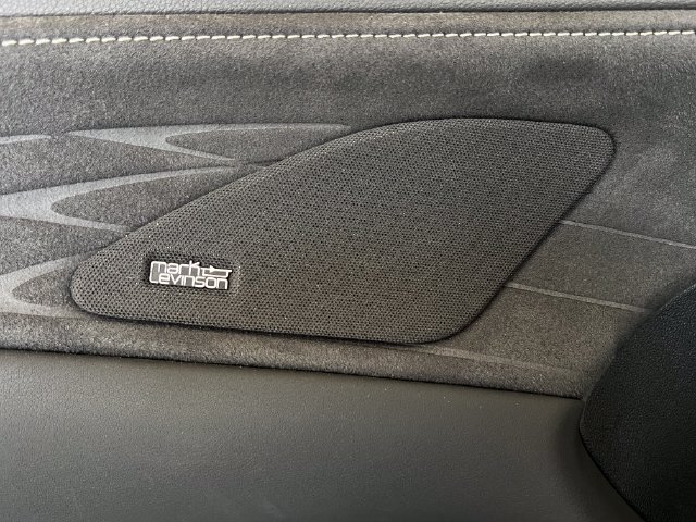 Certified 2025 Lexus RX 450h AWD w/ Convenience Package image 33