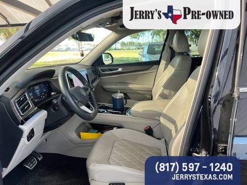 Used 2024 Volkswagen Atlas SEL Premium R-Line AWD/4WD image 7