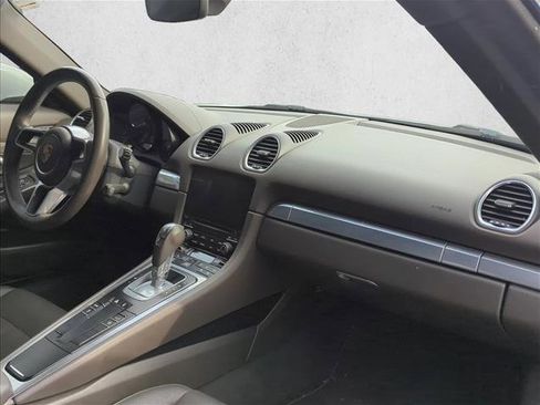 Used 2018 Porsche 718 Cayman image 19