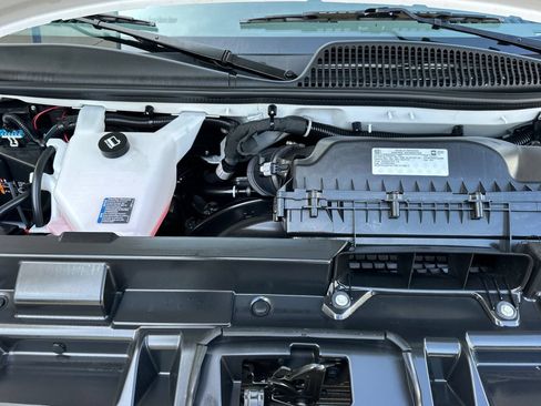 Used 2025 Chevrolet Express 2500 w/ Driver Convenience Package RWD image 21
