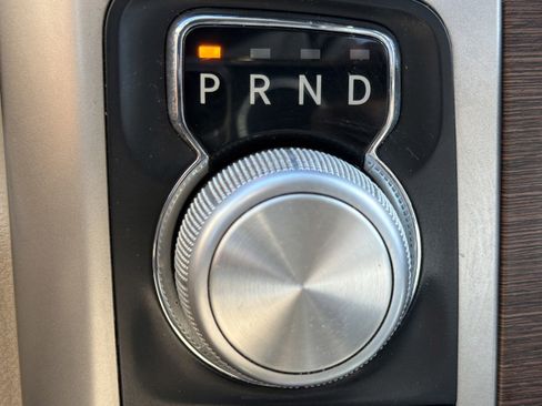 Used 2017 RAM 1500 Laramie w/ Convenience Group image 24