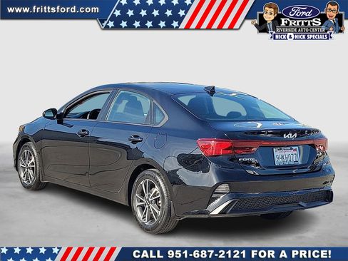 Used 2023 Kia Forte LXS FWD image 3