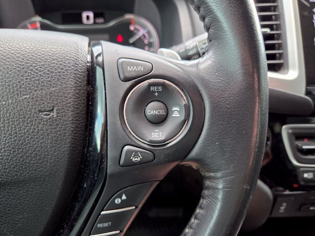 Used 2017 Honda Pilot Touring image 36