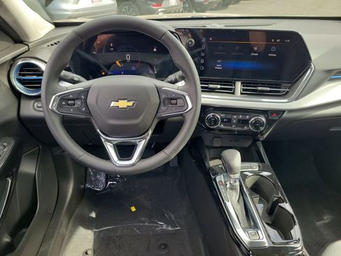 New 2026 Chevrolet Trax LT w/ Driver Confidence Package image 4