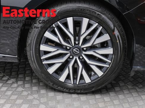 Used 2024 Nissan Altima 2.5 SV FWD image 31