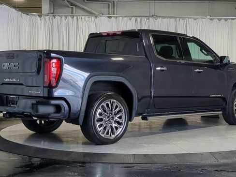 Used 2023 GMC Sierra 1500 Denali Ultimate AWD/4WD image 10