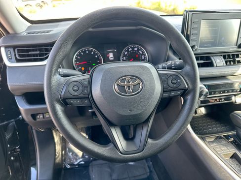 Used 2022 Toyota RAV4 XLE image 14