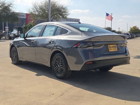 New 2026 Nissan Sentra SV FWD image 5