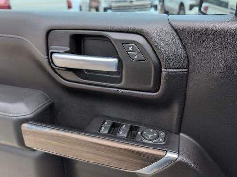 Used 2020 Chevrolet Silverado 1500 LT w/ Texas Edition image 15