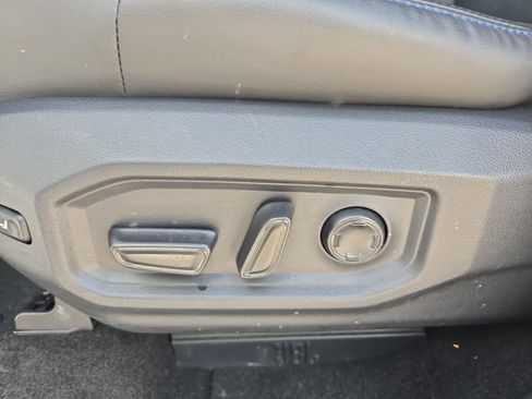 Used 2023 Toyota Tundra Platinum w/ Advanced Package image 16