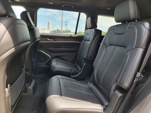 New 2026 Jeep Grand Cherokee L Limited AWD/4WD image 20