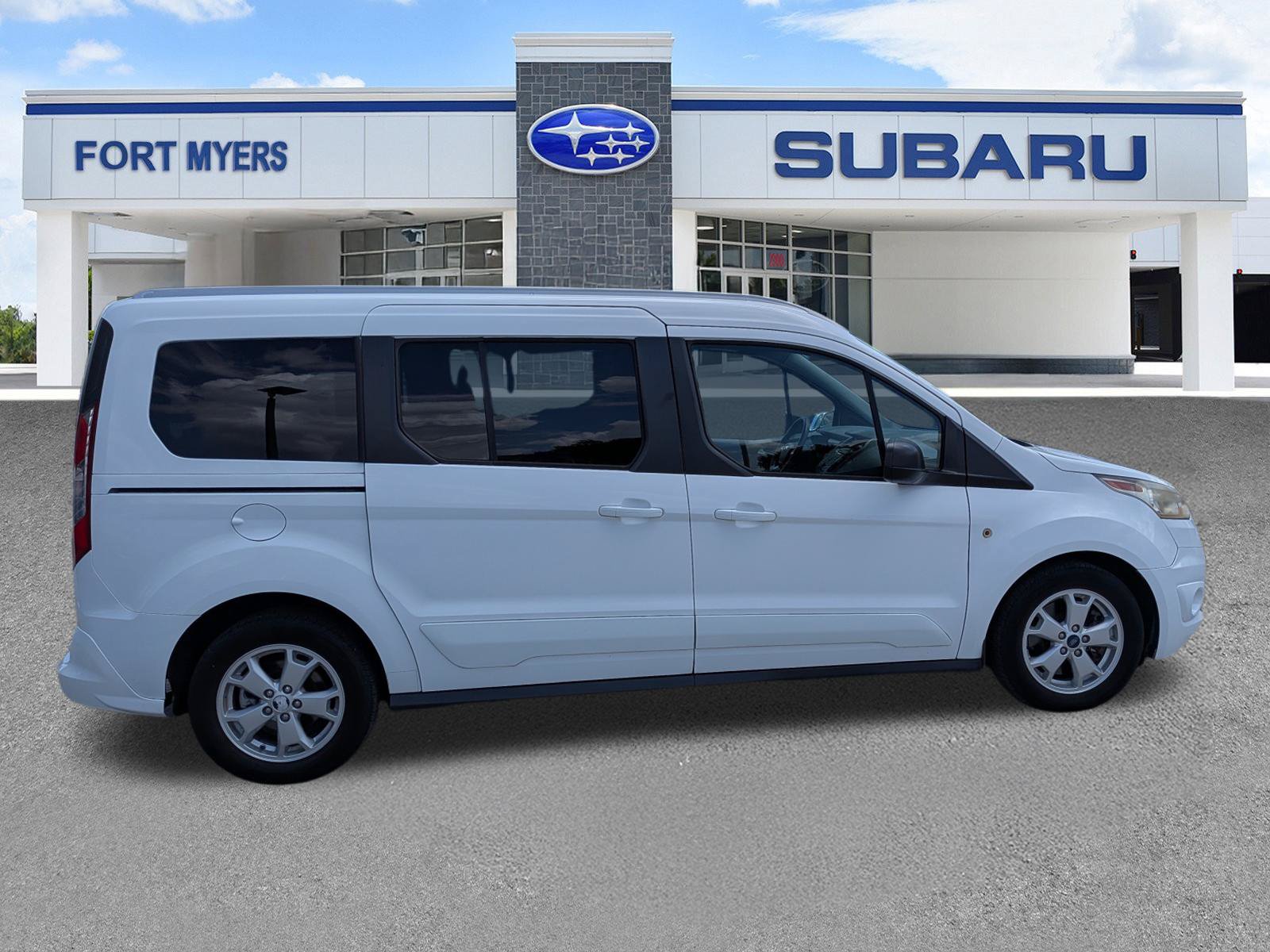 Used 2016 Ford Transit Connect XLT FWD image 3