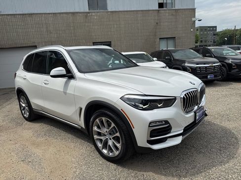 Used 2019 BMW X5 xDrive40i w/ Premium Package 2 AWD/4WD image 9