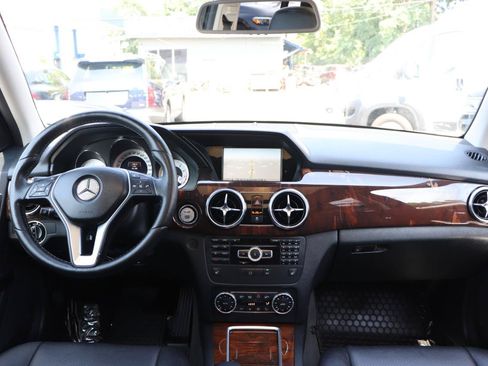 Used 2015 Mercedes-Benz GLK 350 4MATIC image 16