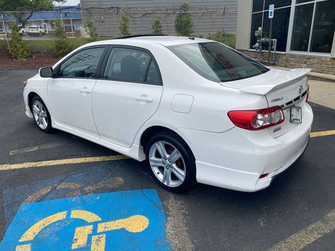 Used 2013 Toyota Corolla S w/ Premium Pkg FWD image 3