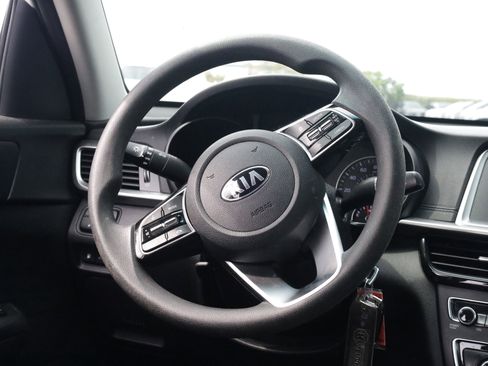 Used 2019 Kia Optima LX FWD image 4