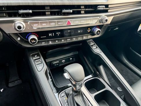 New 2025 Kia Telluride EX image 22