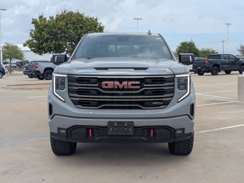 Used 2024 GMC Sierra 1500 AT4 w/ Technology Package image 2