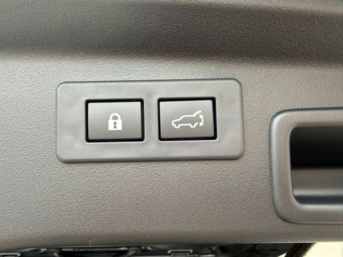New 2026 Subaru Outback Touring XT AWD/4WD image 32
