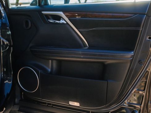 Used 2018 Lexus RX 450h AWD image 15