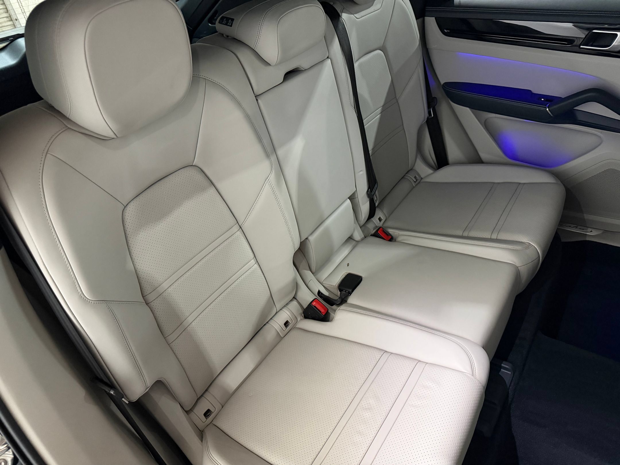 Used 2019 Porsche Cayenne S AWD/4WD image 47