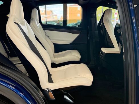 Used 2016 Tesla Model X 90D AWD/4WD image 17