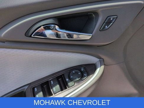 Used 2022 Chevrolet Malibu LS FWD image 24
