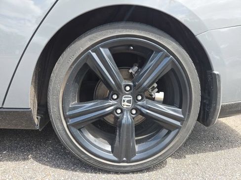 Used 2023 Honda Accord Sport image 4