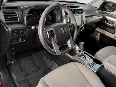 Used 2023 Toyota 4Runner SR5 Premium w/ SR5 Premium Package image 11