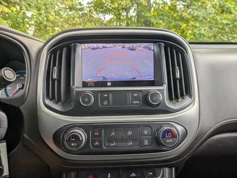 Used 2022 GMC Canyon Elevation w/ Elevation Premium Package image 15