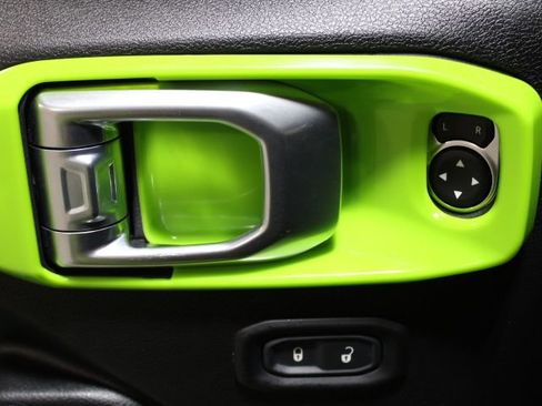 Used 2021 Jeep Wrangler Willys image 18