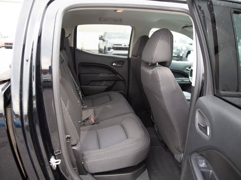 Used 2022 Chevrolet Colorado LT AWD/4WD image 22