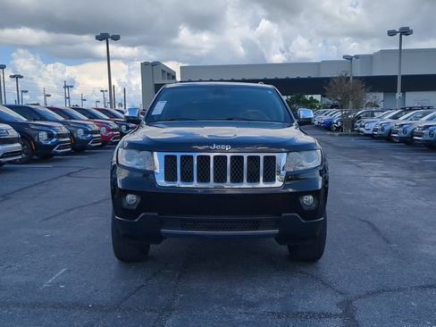 Used 2013 Jeep Grand Cherokee Overland RWD image 3