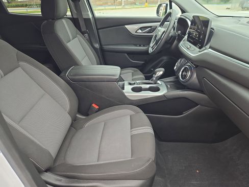 Used 2023 Chevrolet Blazer LT w/ Convenience Package FWD image 31