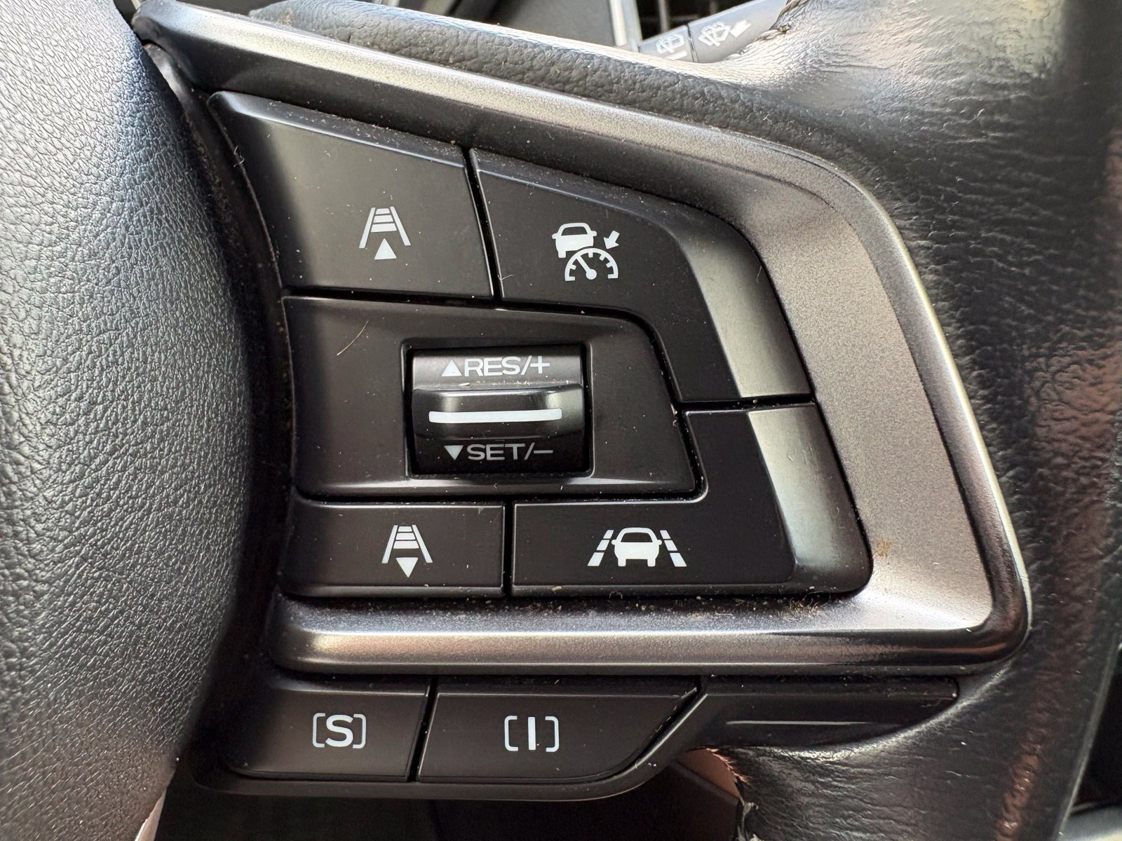 Used 2019 Subaru Forester Premium AWD/4WD image 16