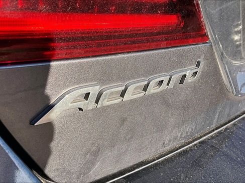 Used 2016 Honda Accord Sport image 30