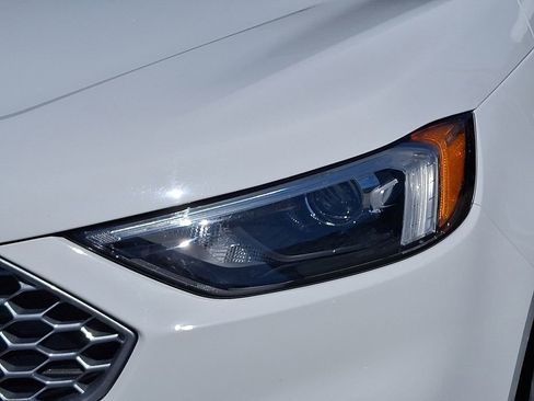 Used 2023 Ford Edge SEL image 9