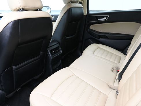 Used 2020 Ford Edge SEL image 21