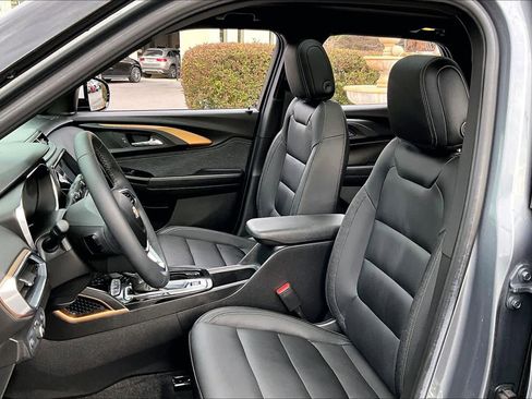 Used 2021 Chevrolet TrailBlazer ACTIV w/ Sun and Liftgate Package image 7