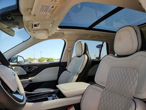 Used 2020 Lincoln Aviator Black Label Grand Touring w/ Class IV Trailer Tow Package AWD/4WD image 12