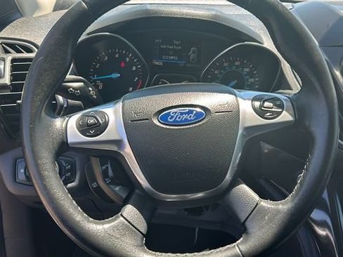 Used 2015 Ford Escape Titanium w/ Equipment Group 301A AWD/4WD image 19