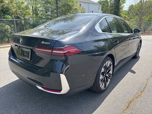 Certified 2026 BMW 530i w/ Premium Package image 13