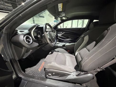Used 2016 Chevrolet Camaro SS image 17