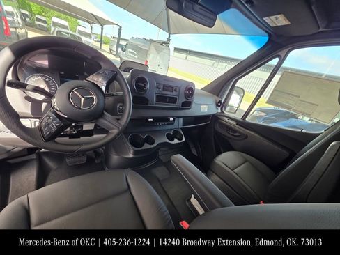 New 2026 Mercedes-Benz Sprinter 2500 image 10