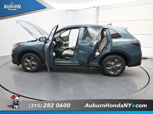 New 2026 Honda HR-V LX image 34