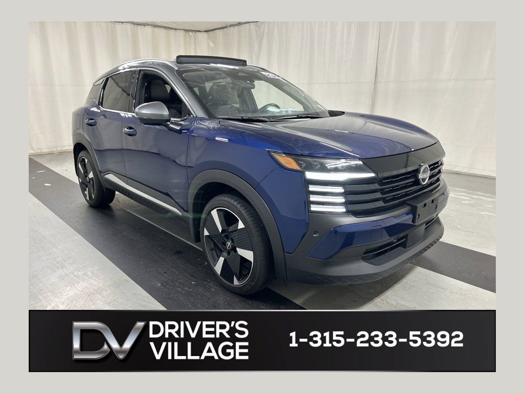 Used 2025 Nissan Kicks SR w/ SR Premium Package AWD/4WD image 1