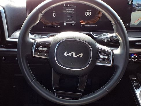 Certified 2025 Kia Sorento S image 20