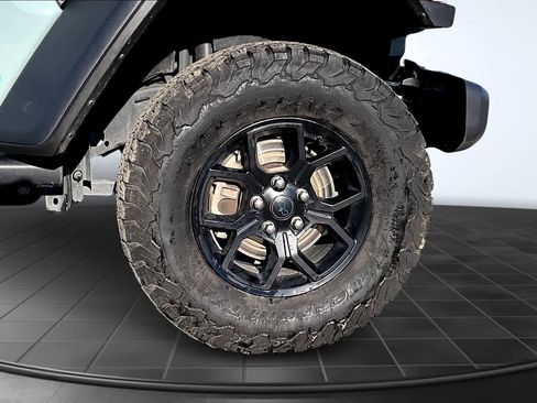 Used 2024 Jeep Wrangler Willys image 34