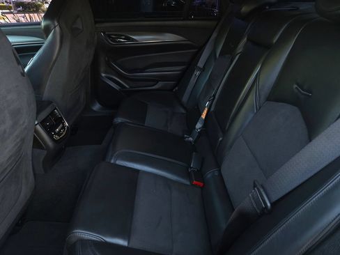 Used 2018 Cadillac CTS V w/ Carbon Fiber Package RWD image 15