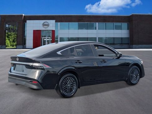 New 2026 Nissan Sentra SV w/ SV Convenience Package FWD image 5